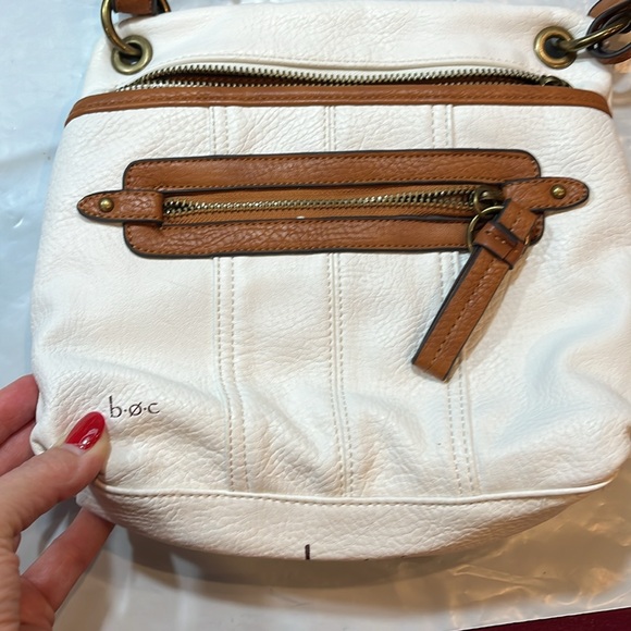 B.O.C. CROSSBODY PURSE Born Concept WHITE LEATHER brown accents Mccammon  10”x9” - Picture 4 of 13